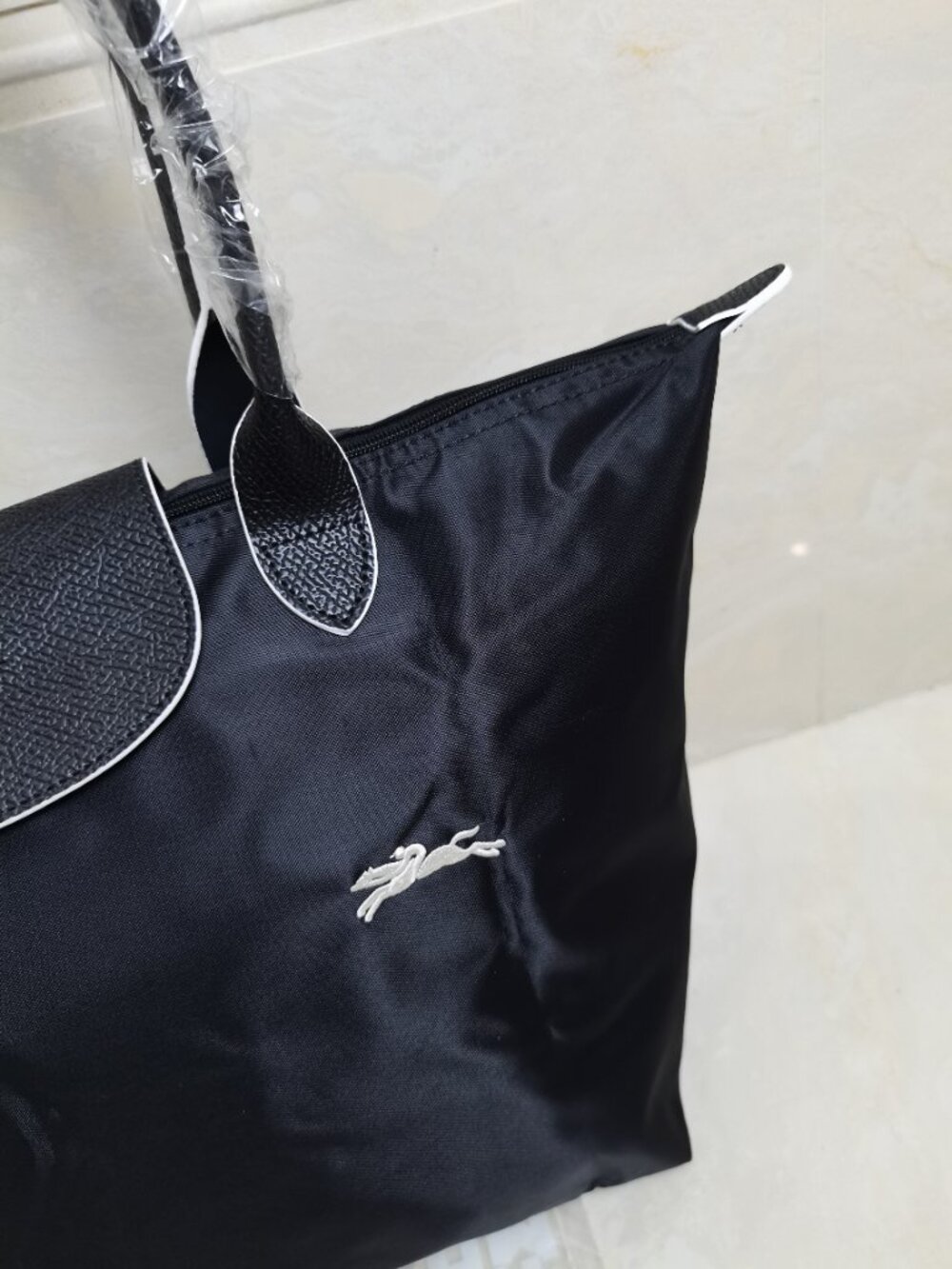 Black Foldable Longchamp Nylon Travel Bag Waterproof Bag - Picture 9 of 13